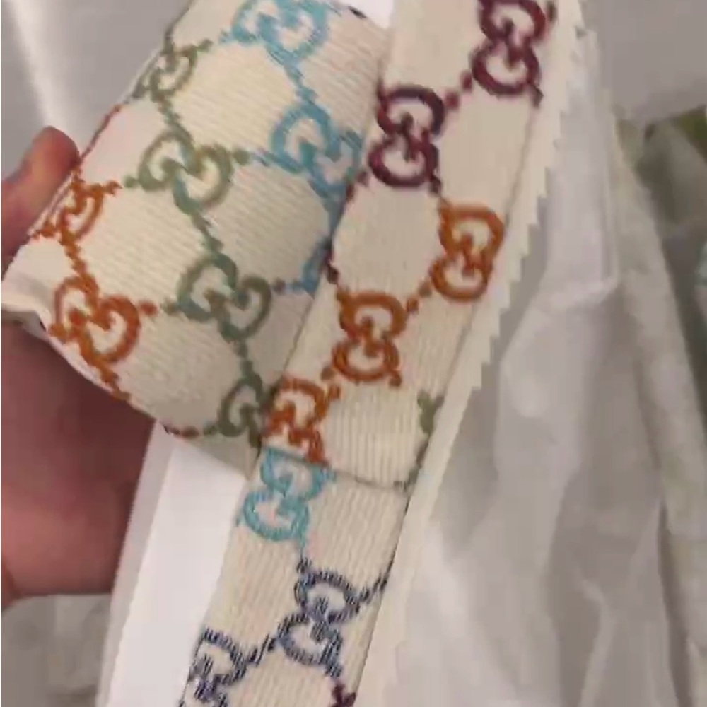 Colorful Patterned Platform Slides - Picture 3 of 9